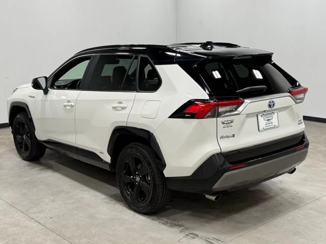 Used 2020 White Toyota XSE image 9