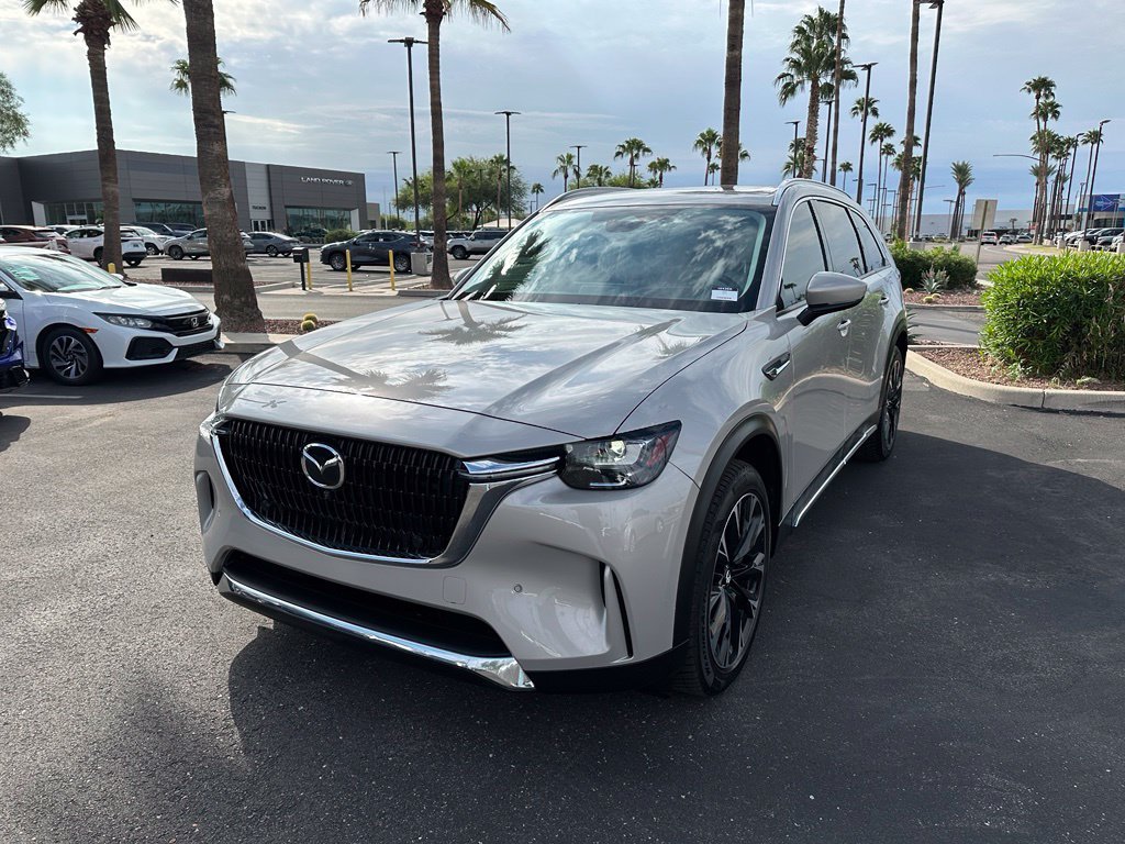 Used 2024 Silver Mazda Premium Plus image 25