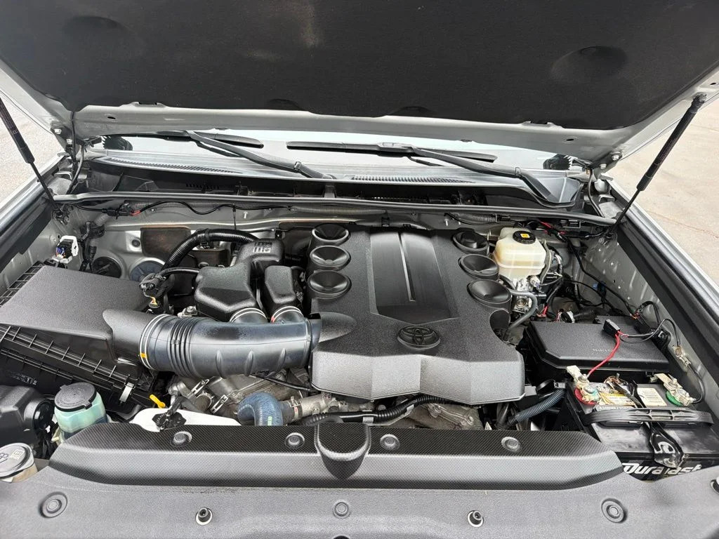 Certified Used 2018 Classic Silver Metallic Toyota SR5 image 36