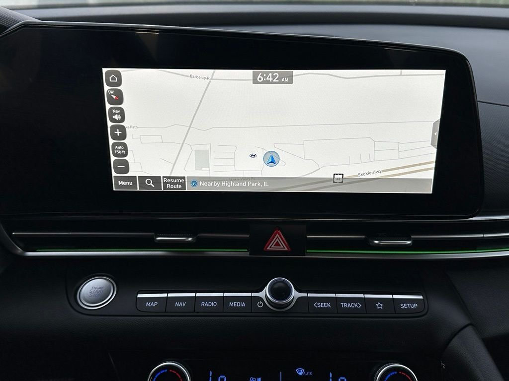 2026 Hyundai Elantra Limited - Photo 18