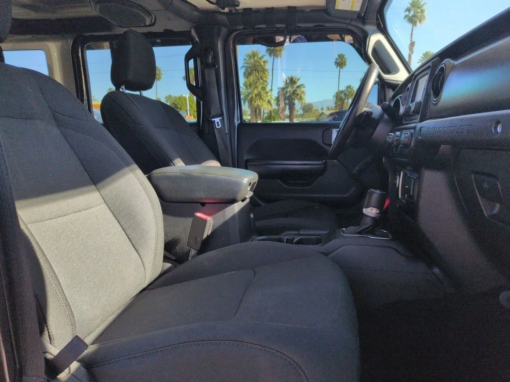 Used 2021 Gray Jeep Unlimited Sport image 18