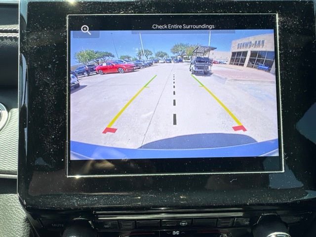 Used 2023 Silver Jeep Altitude image 8