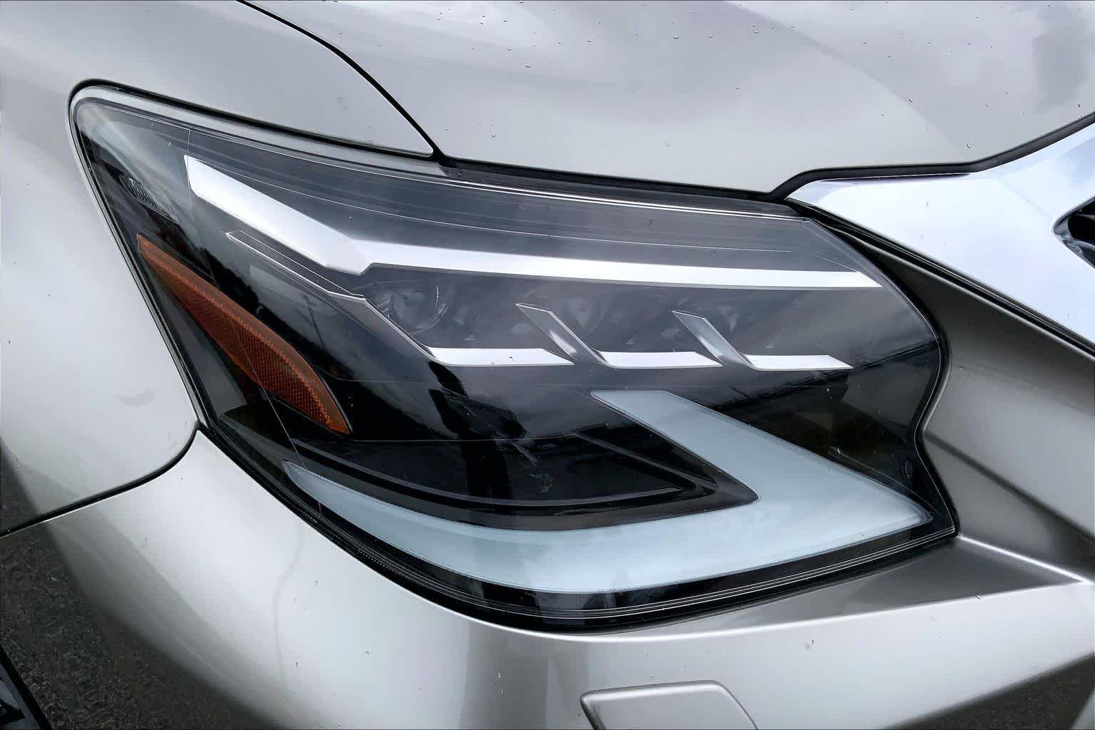 Used 2023 Atomic Silver Lexus Premium image 27