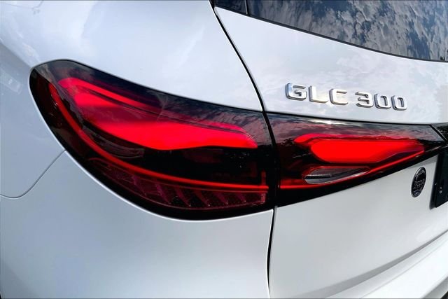 Used 2026 White Mercedes-Benz GLC 300 image 25