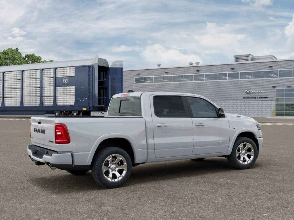 New 2026 Bright White Clear-Coat Exterior Paint RAM Big Horn/Lone Star image 4