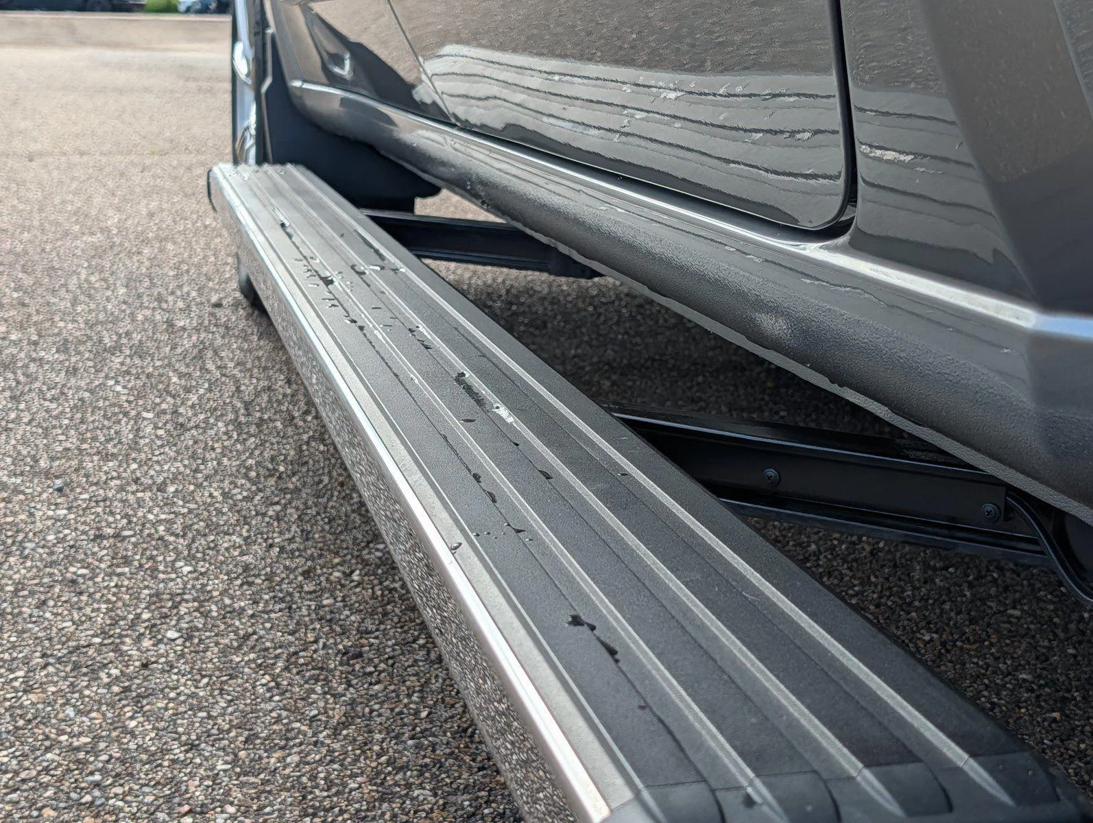 Used 2025 Sterling Gray Metallic Chevrolet High Country image 38