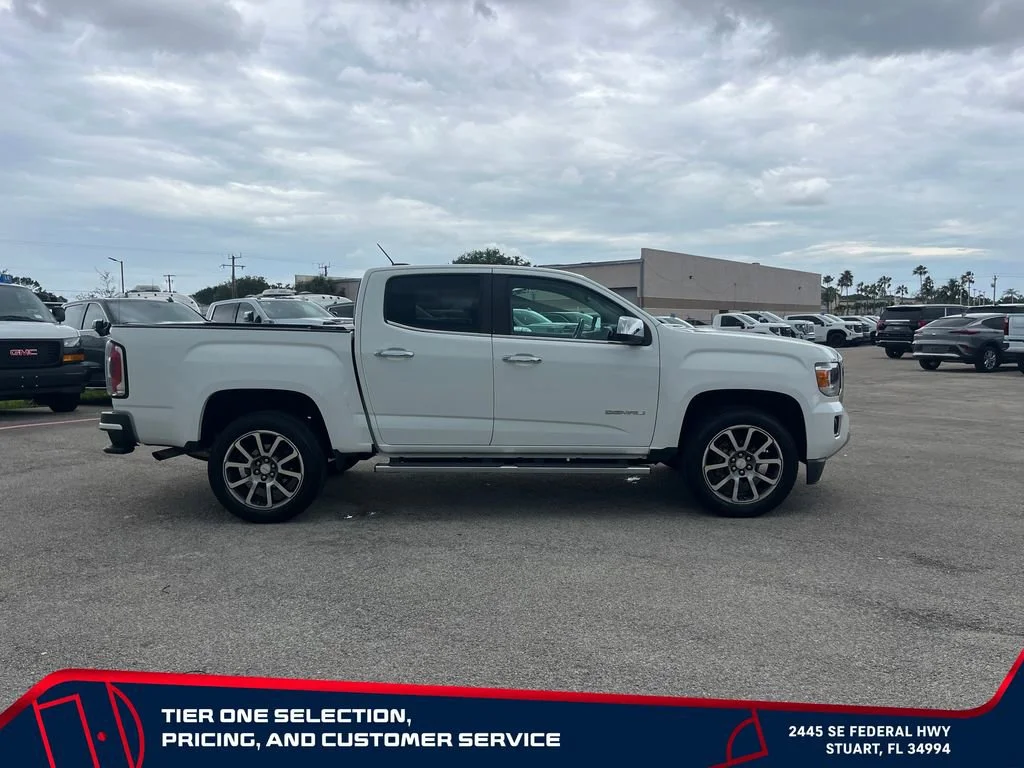 Used 2019 SUMMIT WHITE GMC 2WD Denali image 4