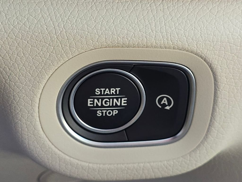 New 2026 Black Mercedes-Benz GLE 350 image 38