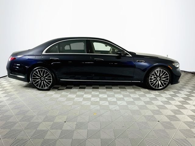 New 2027 Nautical Blue Metallic Mercedes-Benz S 580 image 8