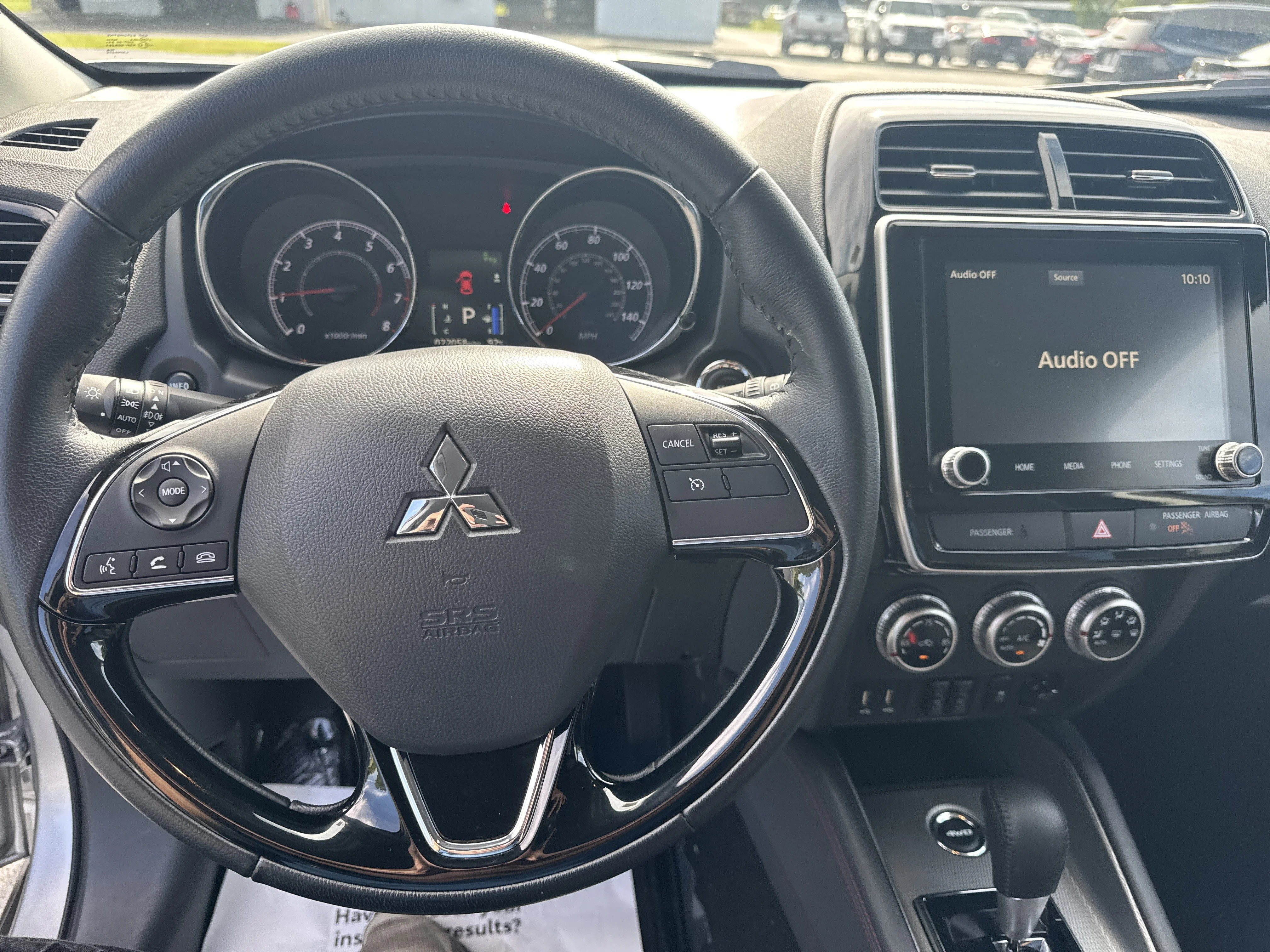 Used 2025  Mitsubishi 2.0 ES image 23