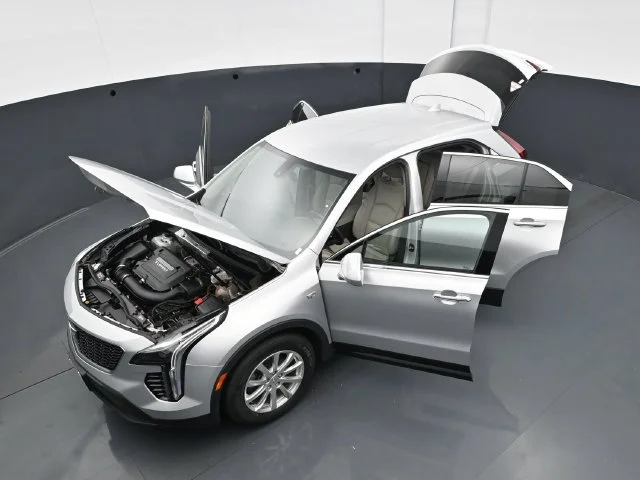 Used 2019 Radiant Silver Metallic Cadillac Luxury image 41