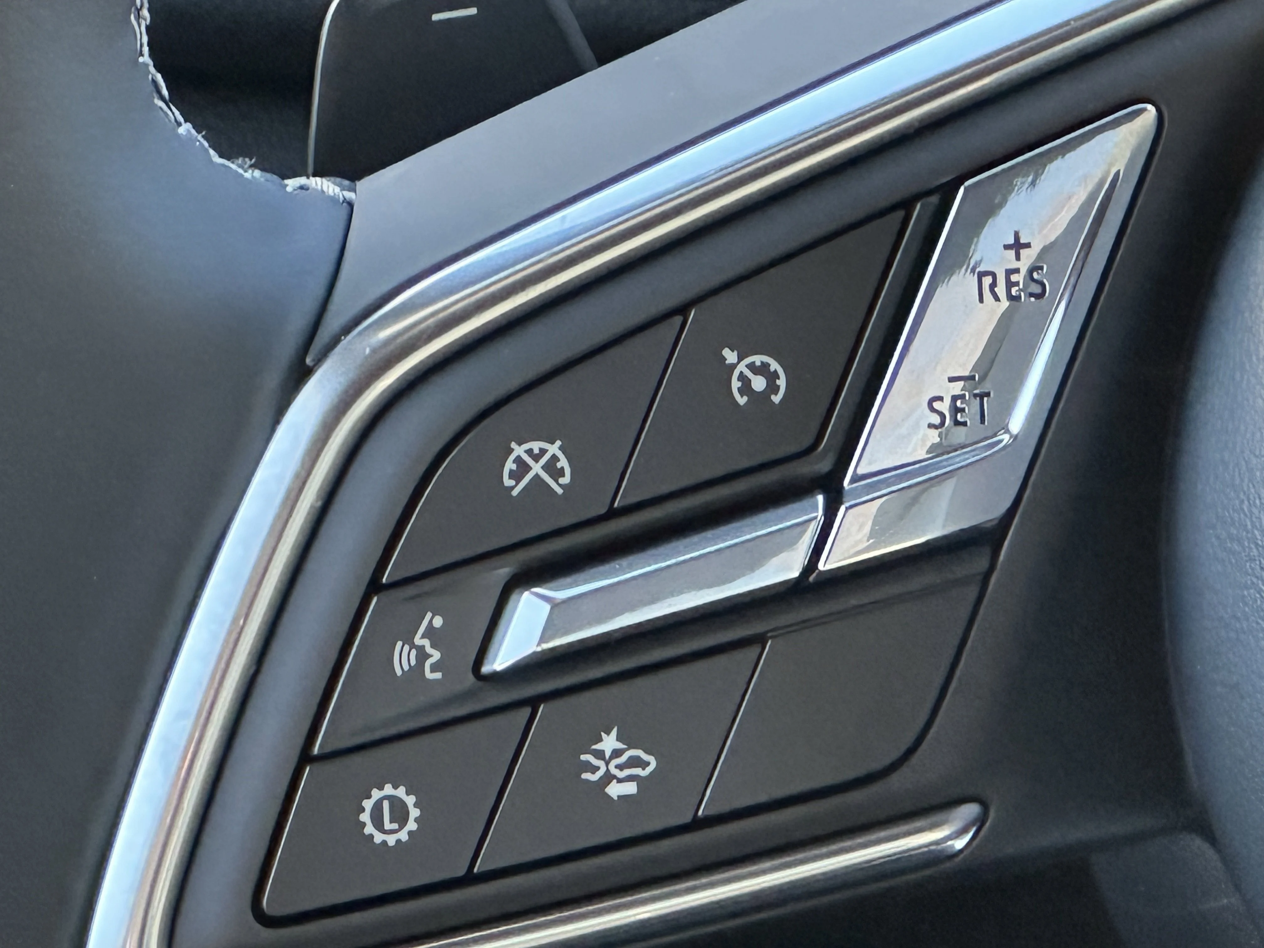 New 2026 Summit White Buick Sport Touring image 12