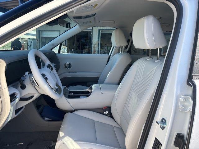 New 2026 Creamy White Pearl Hyundai SEL AWD image 15