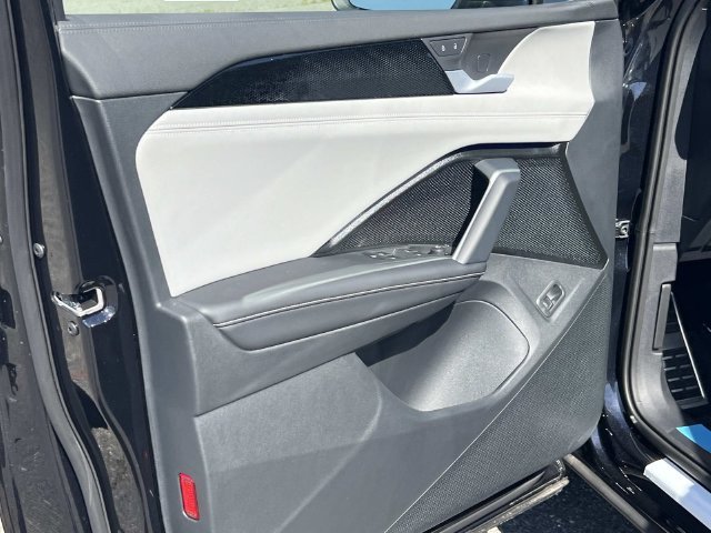 2026 Volkswagen Tiguan SE R-LINE BLACK - Photo 6