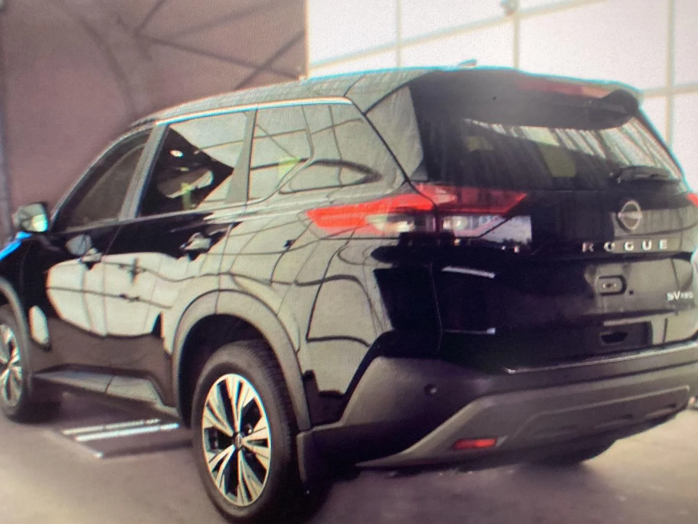 Used 2023 Super Black Nissan SV image 4