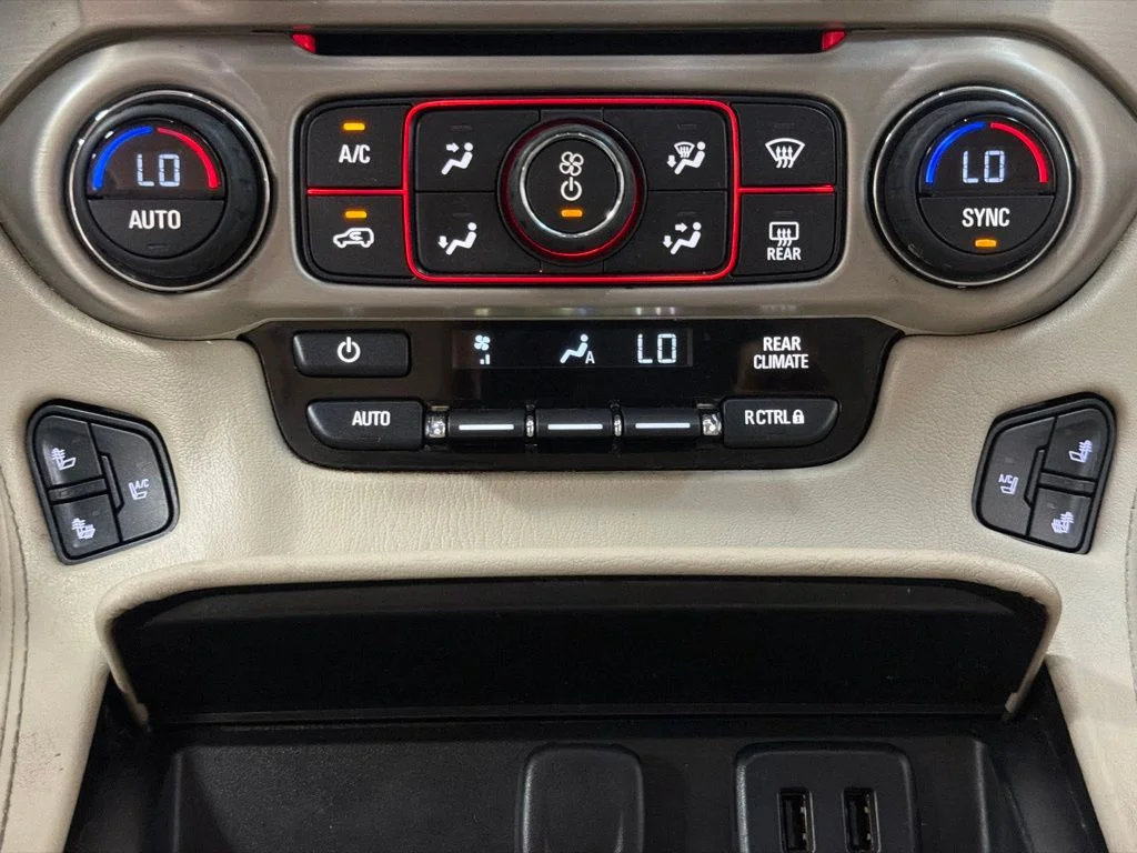 Used 2016 Sparkling Silver Metallic GMC Denali image 17