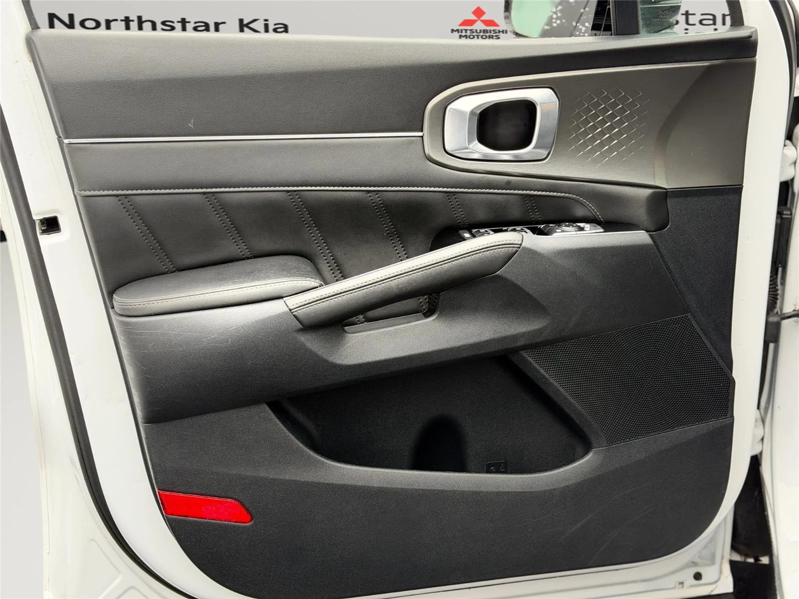 Used 2023 Glacial White Pearl Kia SX image 15