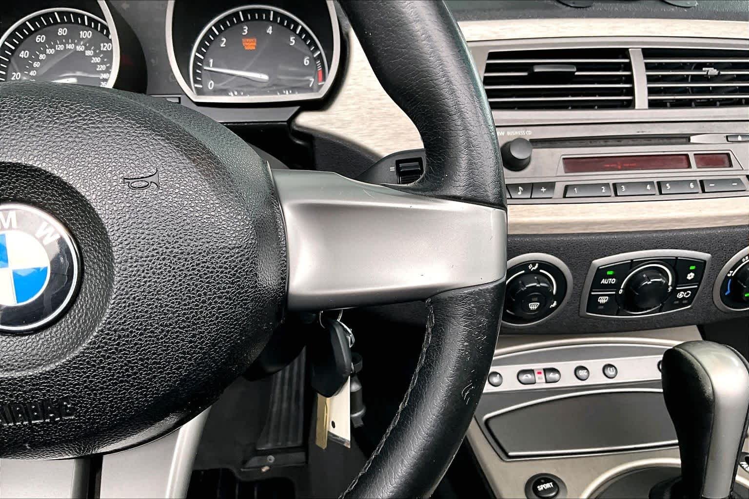 Used 2003 Sterling Gray Metallic BMW 3.0i image 21