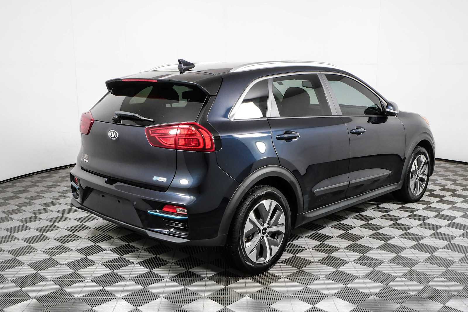 Used 2020 Gravity Blue Kia EX Premium image 3