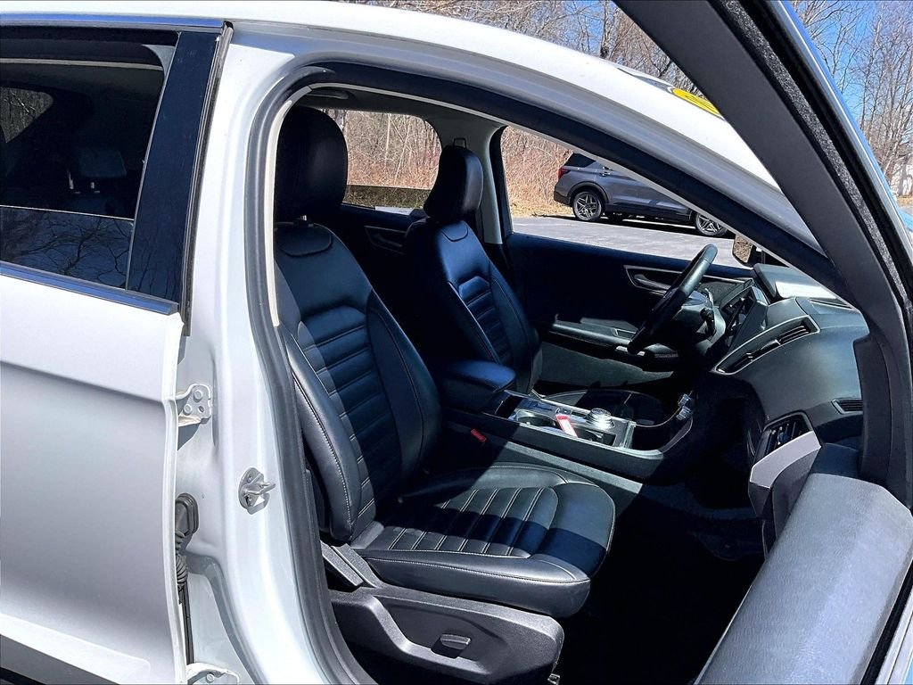 Used 2023 White Ford SEL image 11