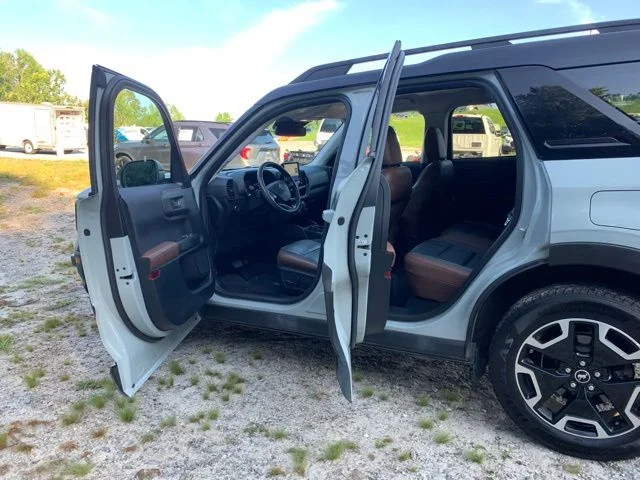 Used 2021 Green Ford Outer Banks image 18