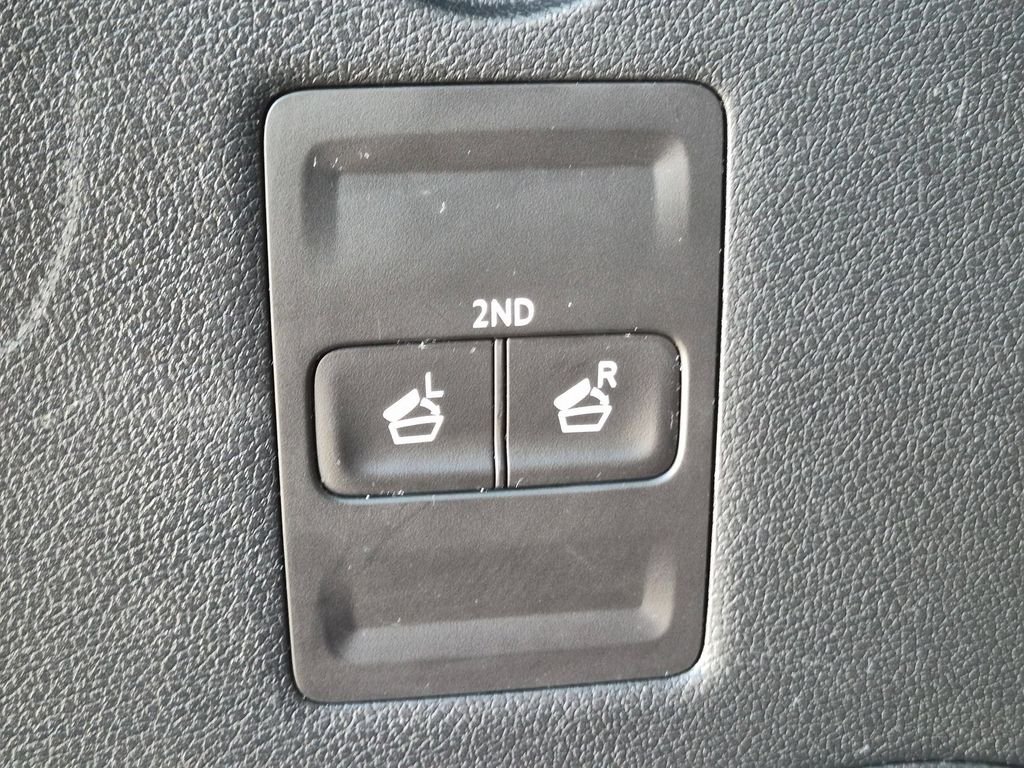 Used 2024 Red Hyundai SEL image 8