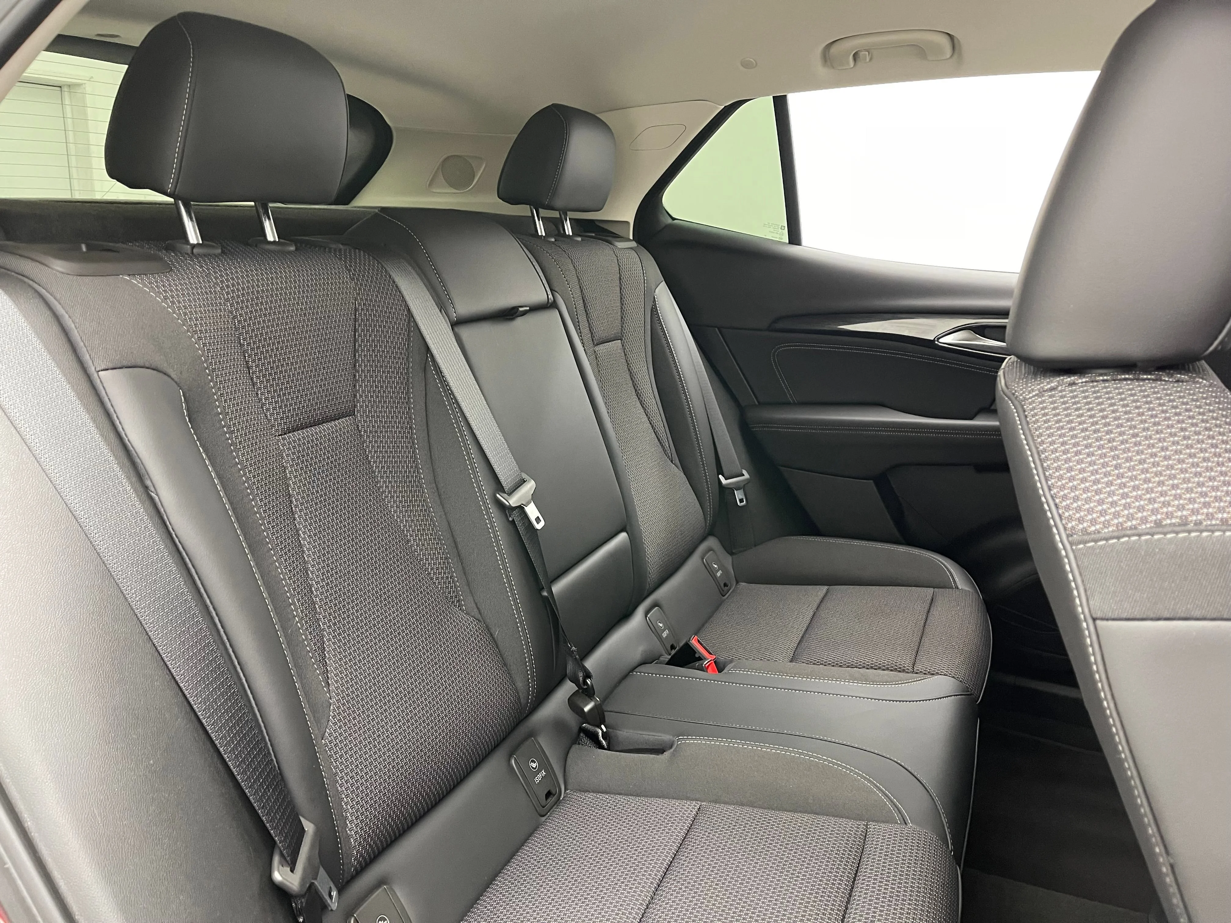 Used 2023 CINNABAR METALLIC Buick Preferred image 36