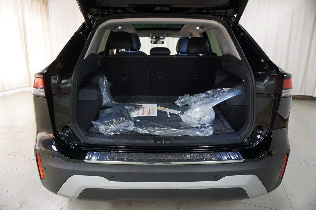 New 2026 Black Volkswagen 2.0T SE image 29