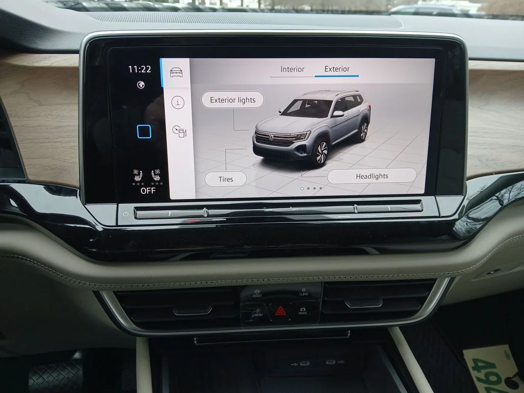 New 2026 White Volkswagen SE w/Technology image 18