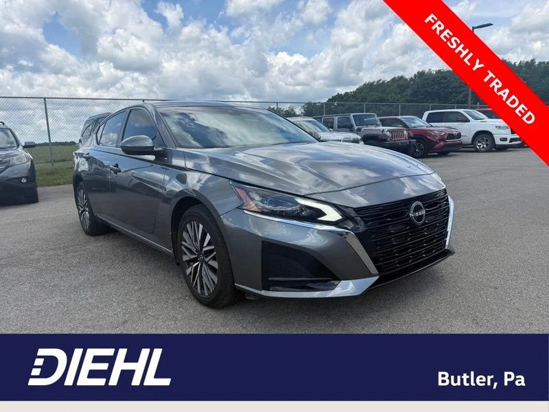 Used 2024 Gray Nissan 2.5 SV image 1