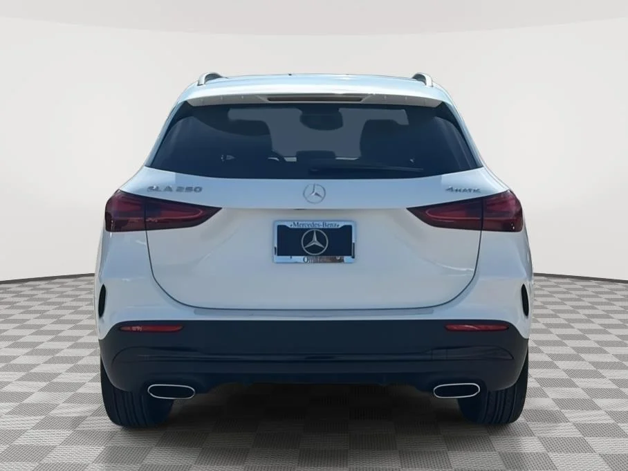 New 2026 Polar White Mercedes-Benz GLA 250 image 4