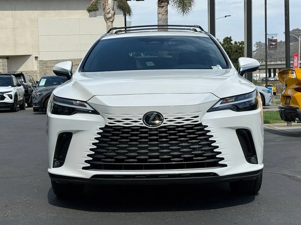 Used 2024 White Lexus RX 350 image 4
