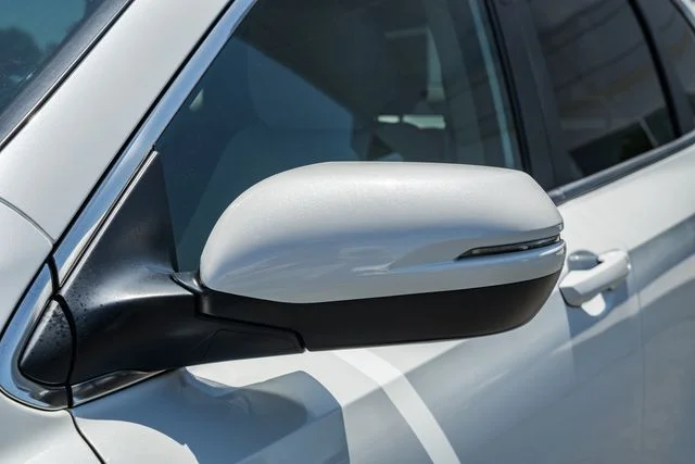 Used 2022 White Honda EX image 15