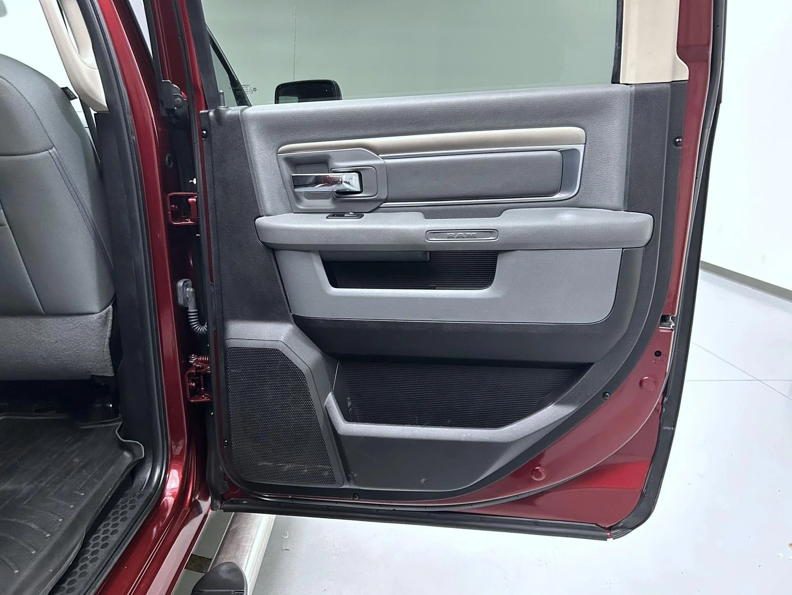 Used 2018 Red Ram Big Horn image 17