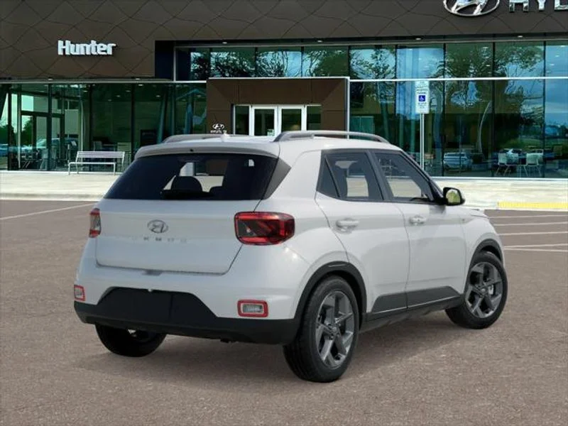 Used 2026 Lunar White Hyundai SEL image 4