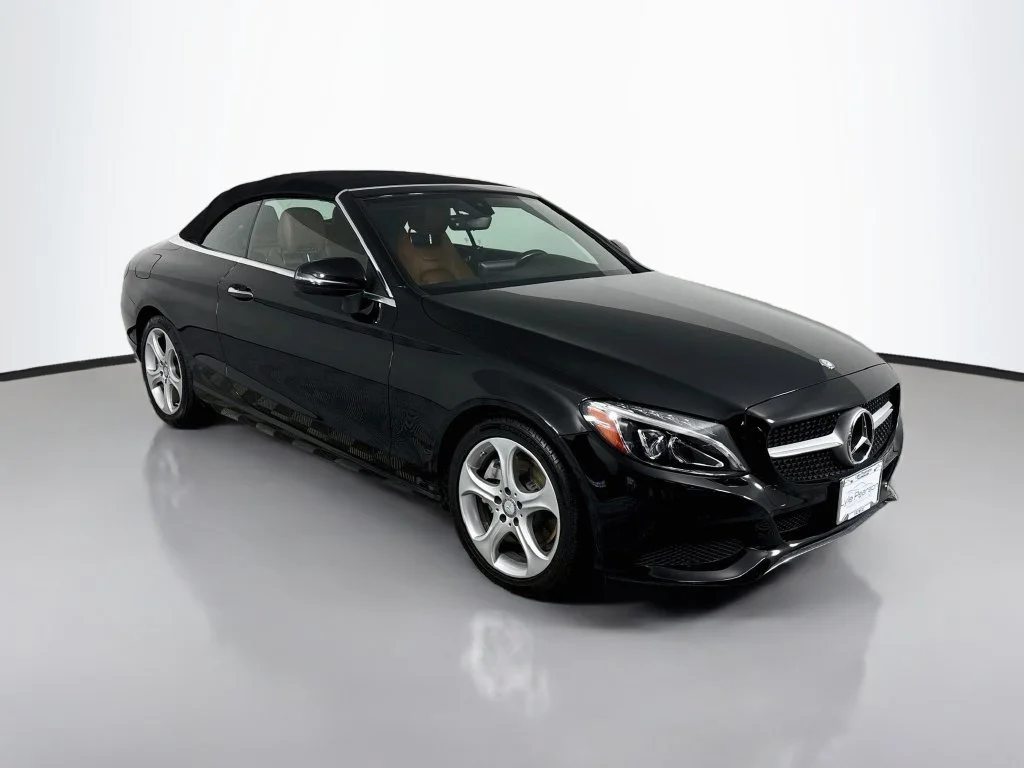 Used 2017  Mercedes-Benz C 300 image 7