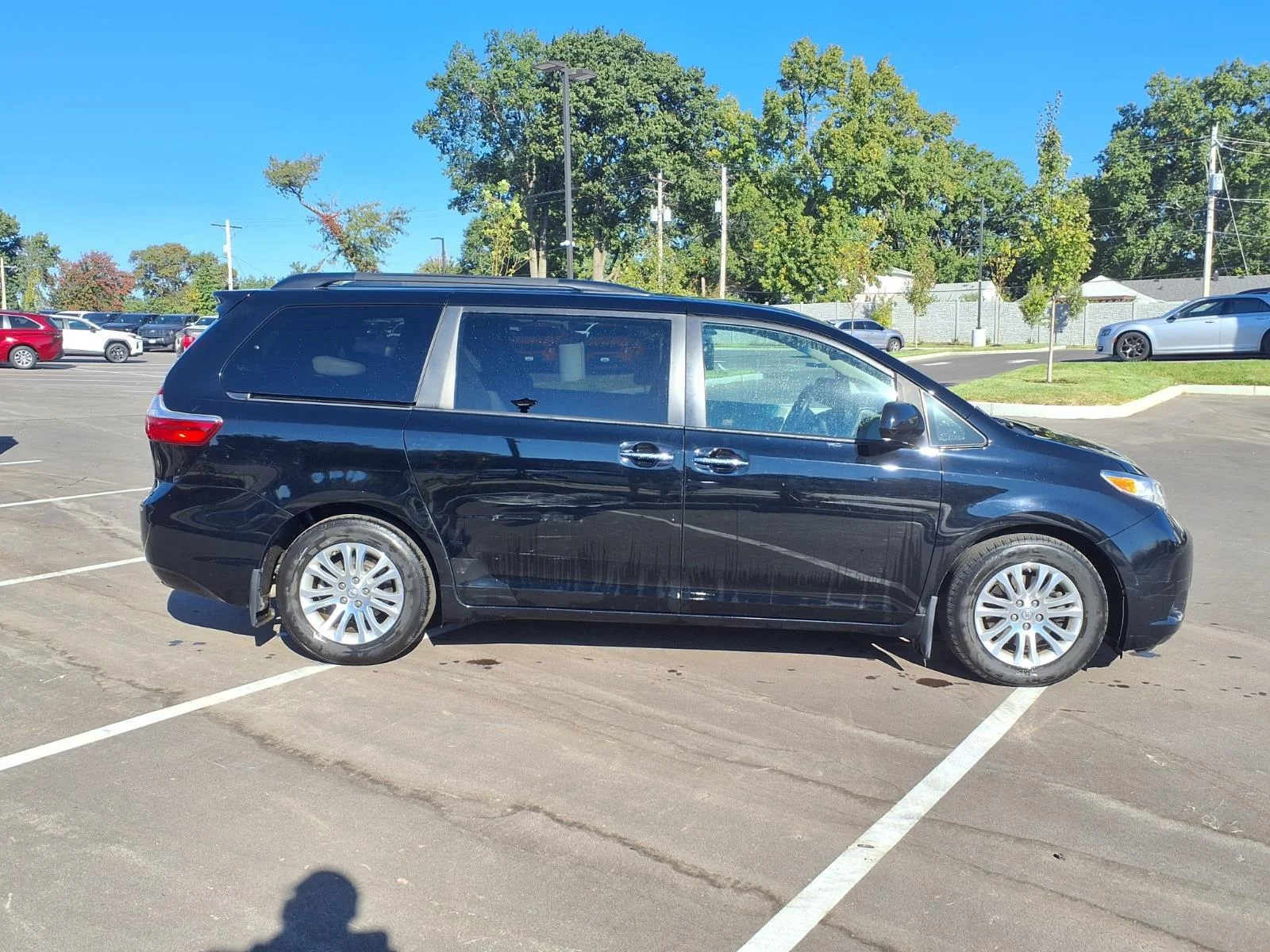Certified Used 2017 Midnight Black Metallic Toyota XLE 8-Passenger image 2