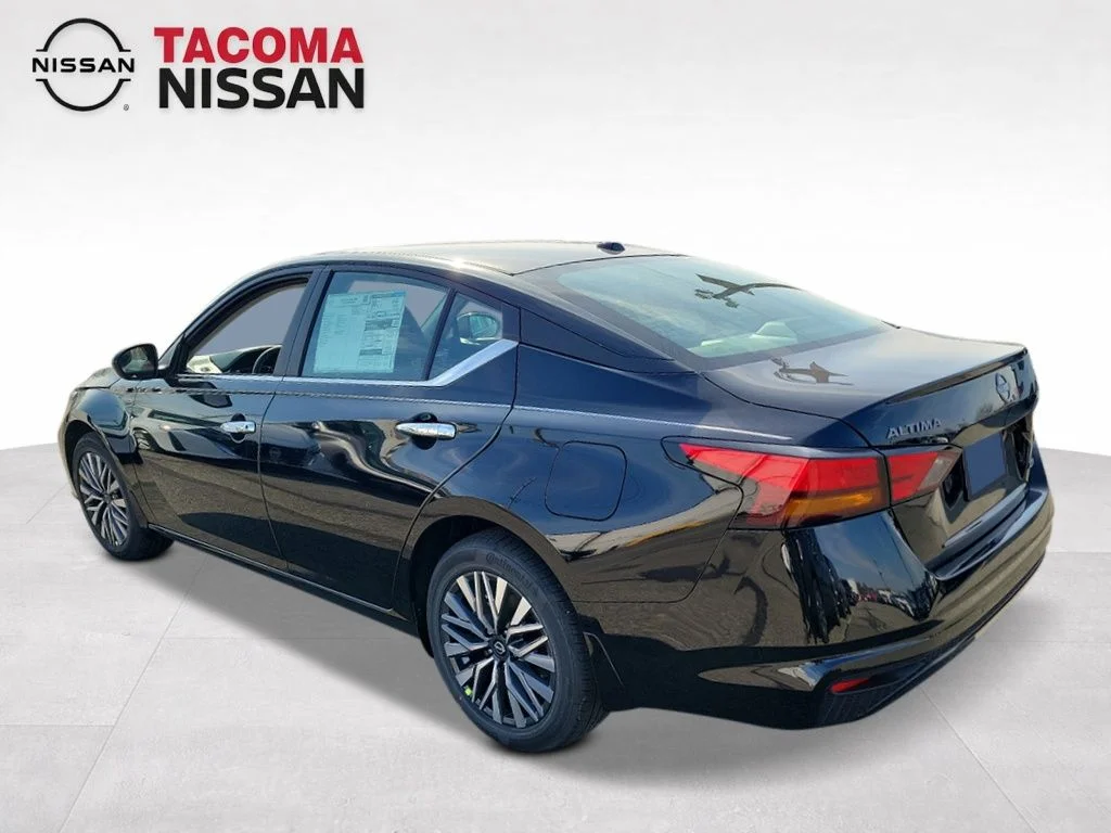 New 2026 Black Nissan 2.5 SV image 3