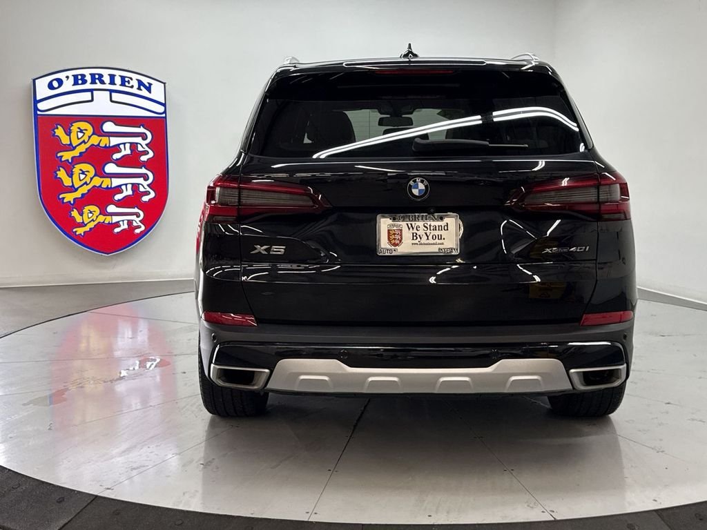 Used 2020 Black Sapphire Metallic BMW xDrive40i image 11