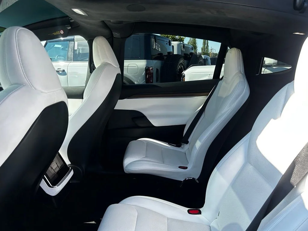 Used 2023 Deep Blue Metallic Tesla Standard Range image 9