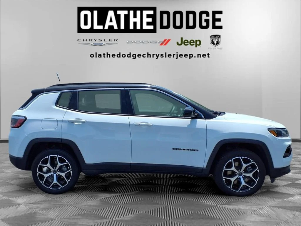 Used 2025 White Jeep Limited image 31