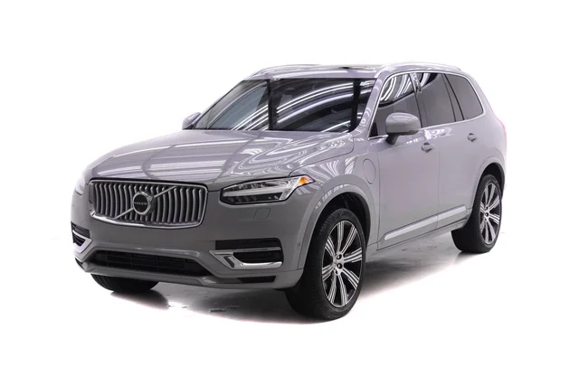 2025 Volvo XC90 Plug-In Hybrid T8 Plus
