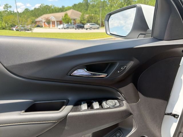 Used 2024 White Chevrolet Premier image 16