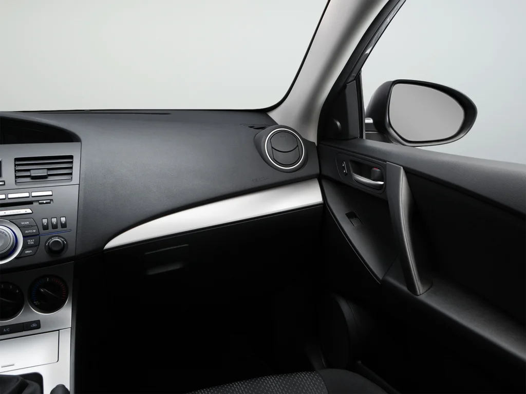 Used 2010 Silver Mazda i Sport image 28