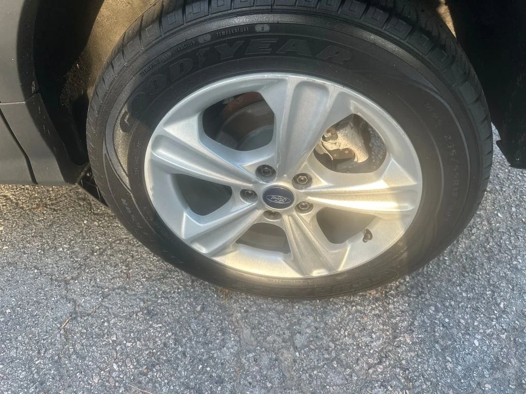 Used 2014 Black Ford SE image 7