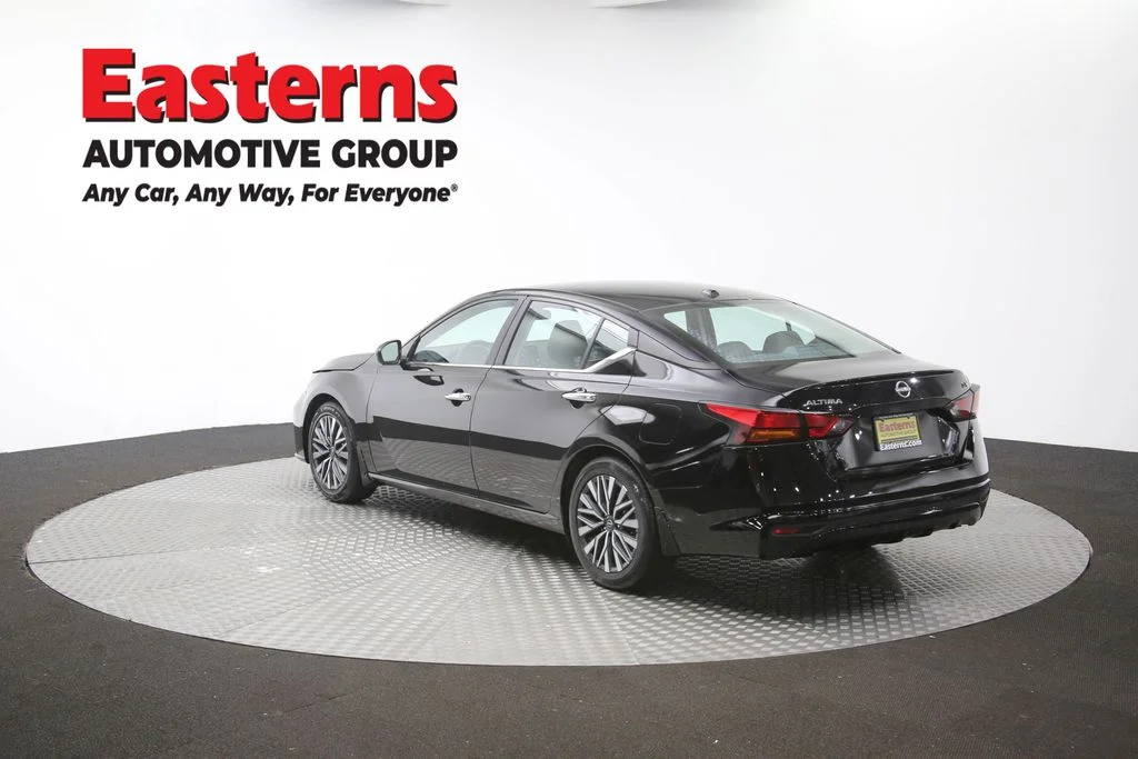 Used 2024 Black Nissan 2.5 SV image 65
