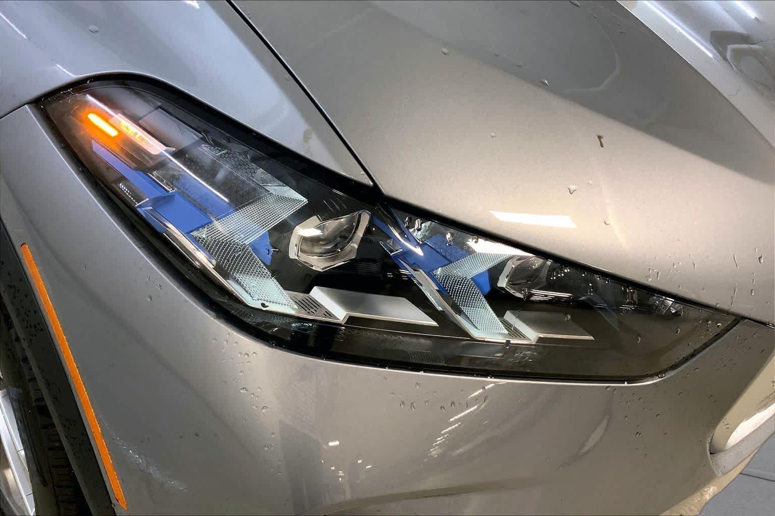 New 2026 Skyscraper Grey Metallic BMW xDrive50e image 13