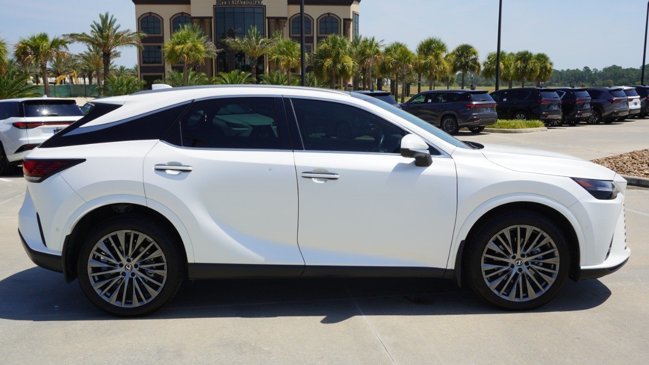 Certified Used 2024 White Lexus RX 350 Luxury image 4