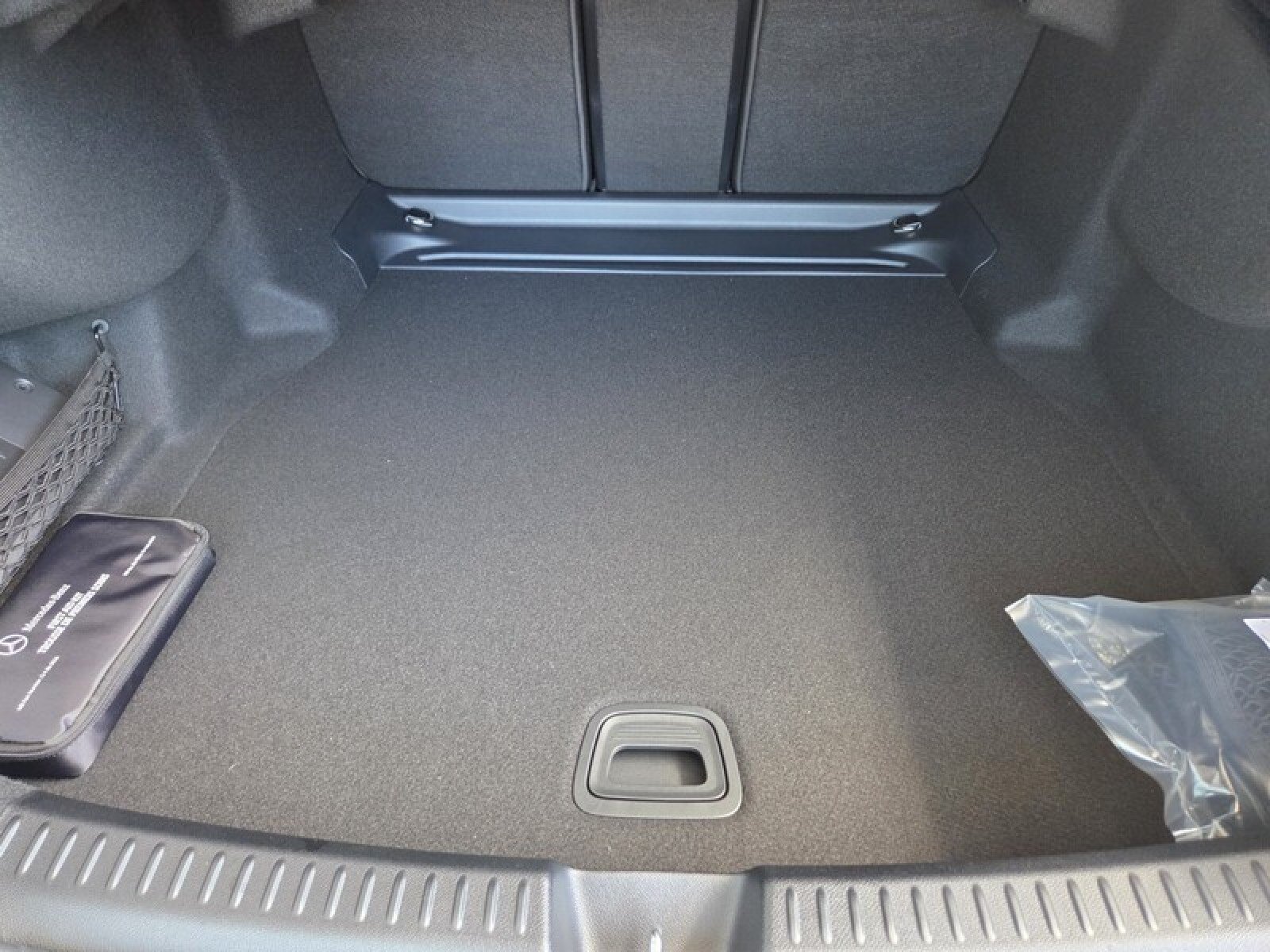 New 2027 Black Mercedes-Benz E 450 4MATIC® Sedan image 14