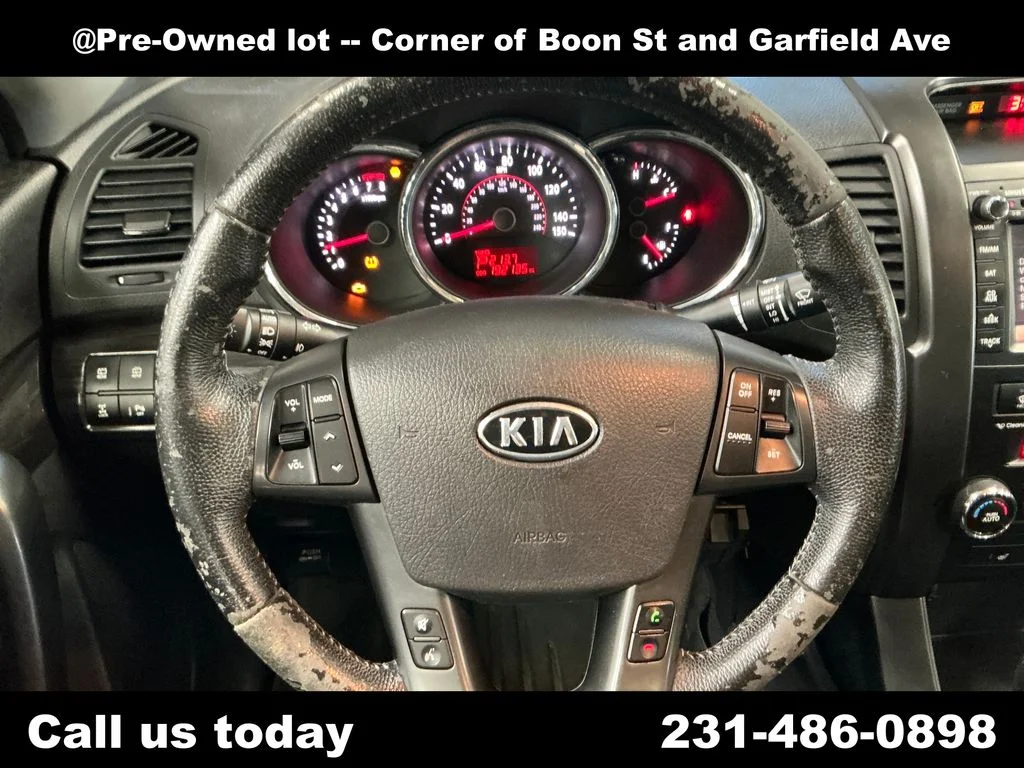 Used 2011 Silver Kia EX image 20